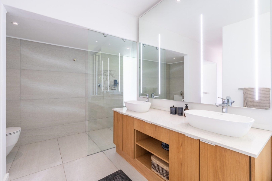 To Let 3 Bedroom Property for Rent in Tamboerskloof Western Cape